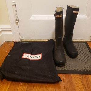 Hunter size 7 rain boots